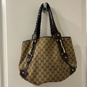 Vintage Gucci shoulder bag with braided leather straps